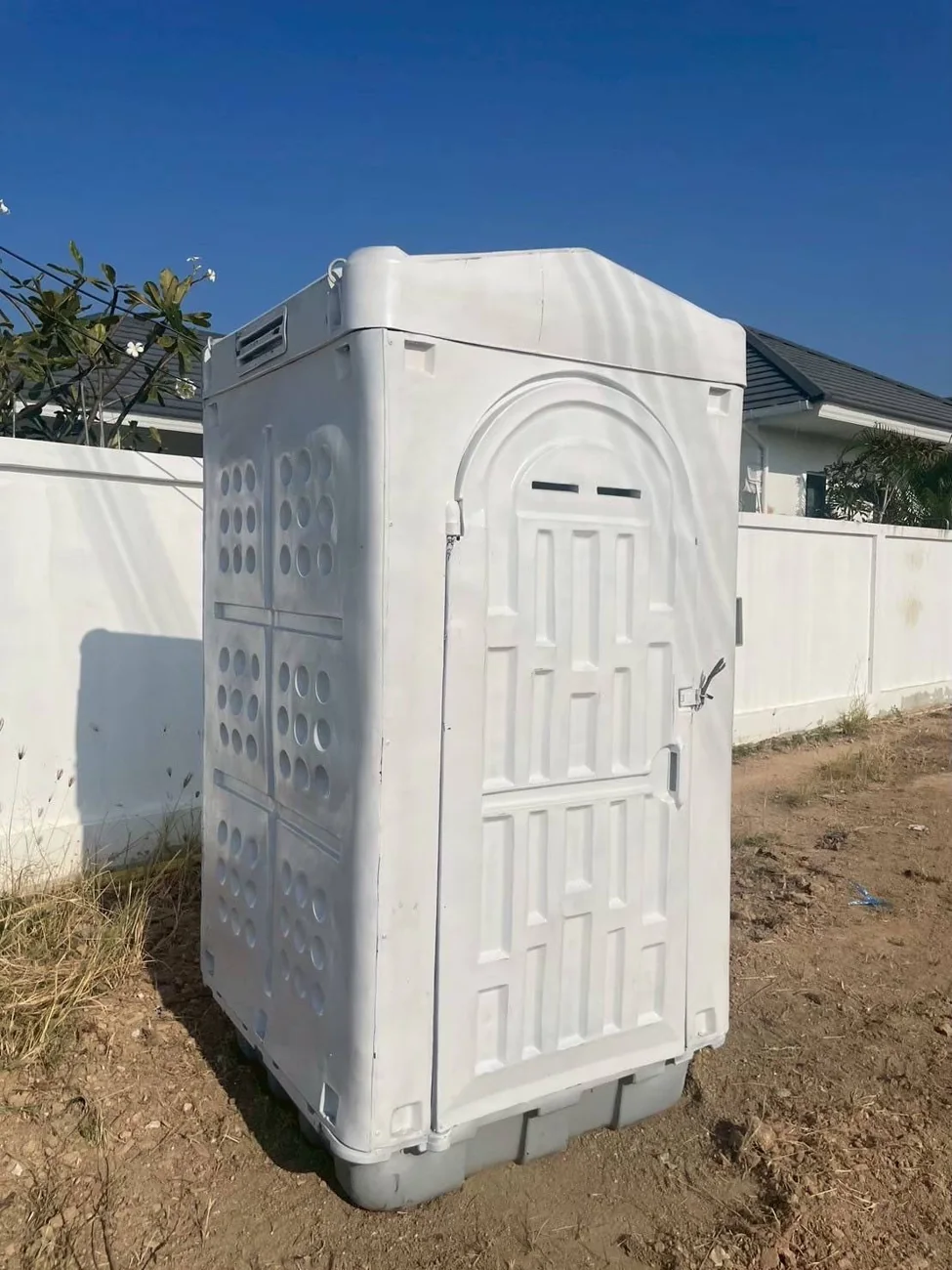 ตู้สุขาของ The Mobila Toilet